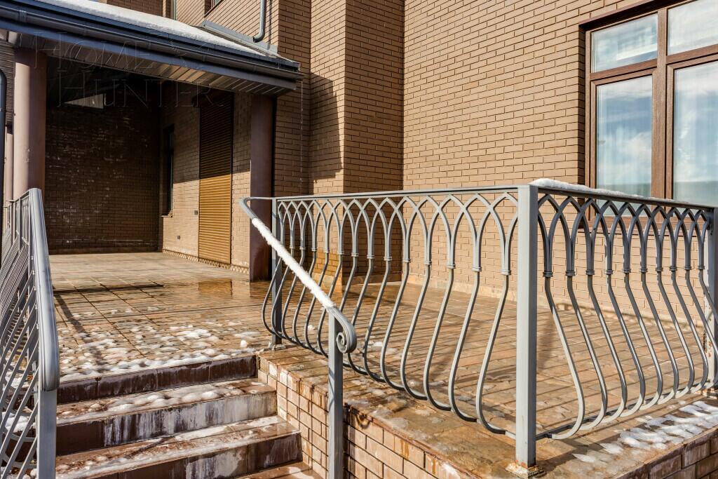 2-этажный коттедж 375 м² с отделкой