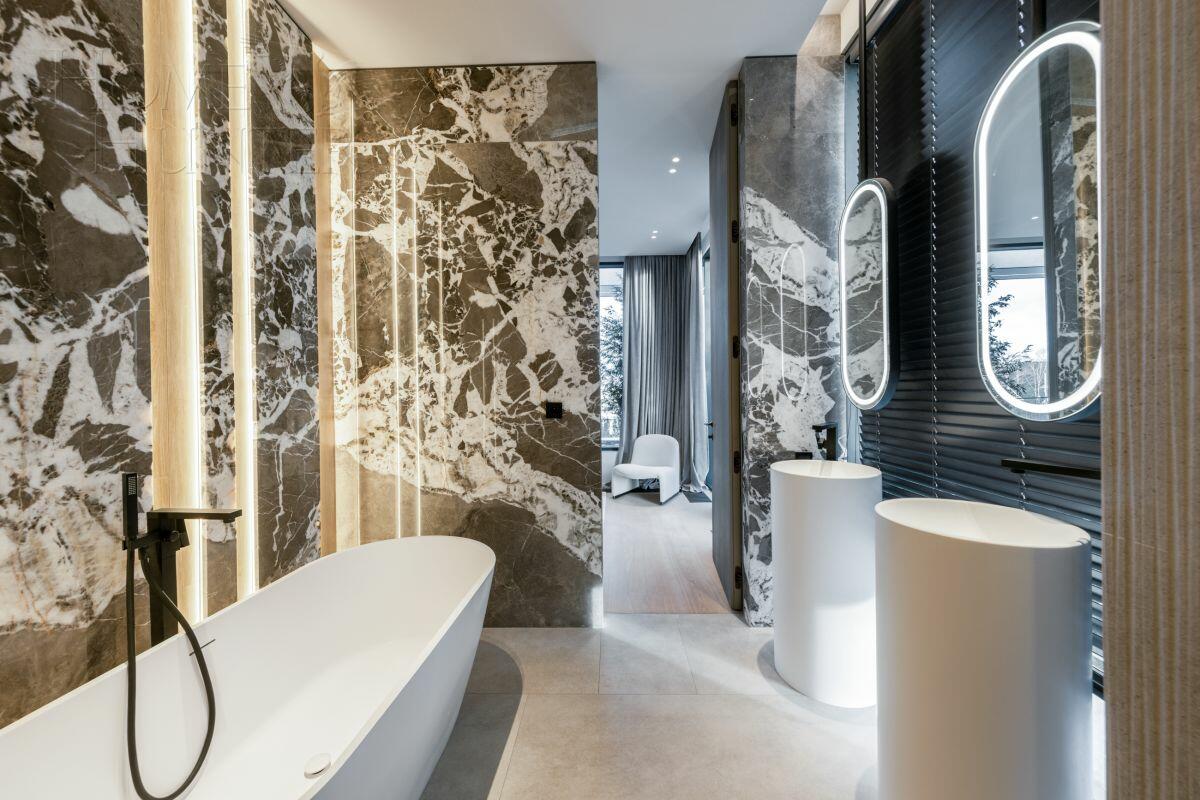 2-этажный коттедж 663 м² с отделкой