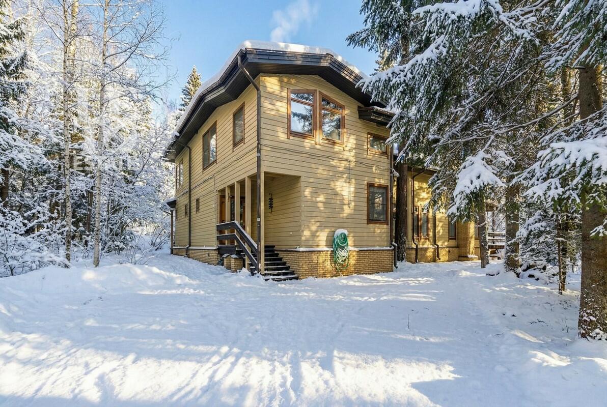 2-этажный коттедж 430 м² с отделкой