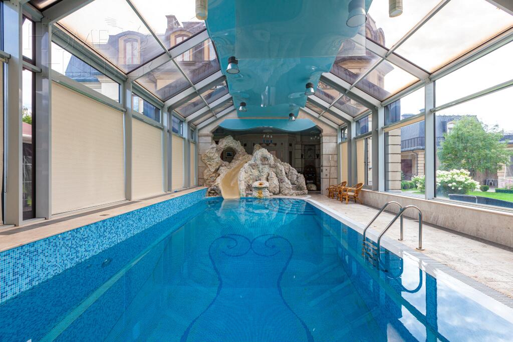 2-этажный коттедж 900 м² с отделкой