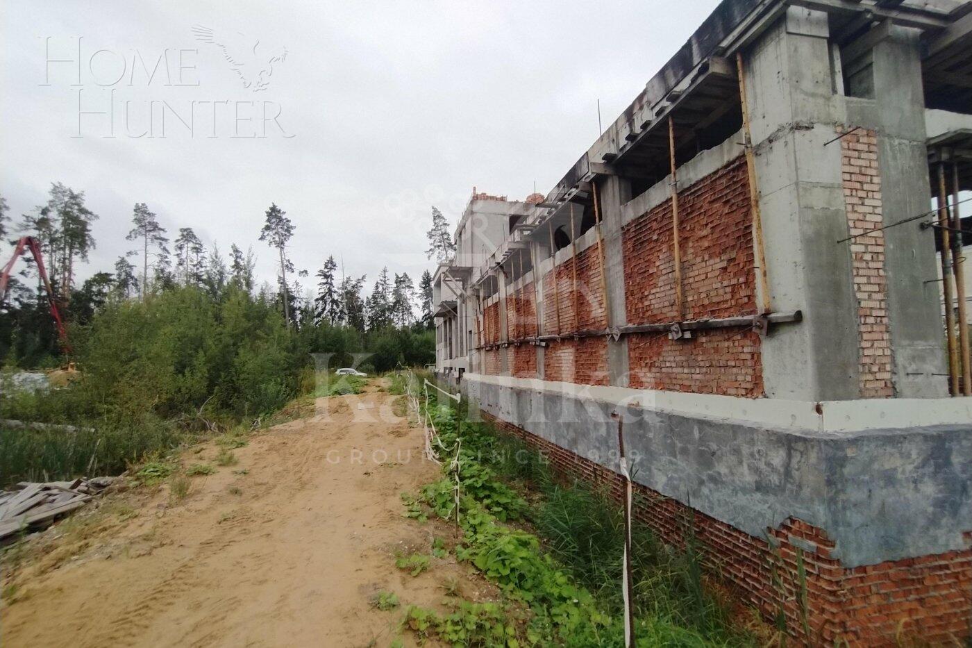 2-этажный коттедж 1 500 м² без отделки