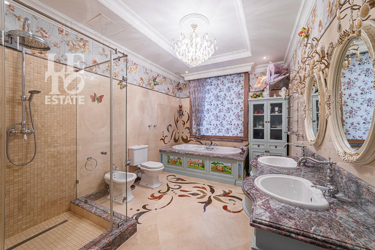 2-этажный коттедж 1 218 м² с отделкой