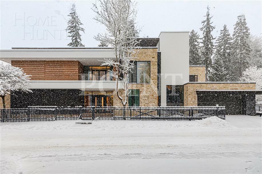 2-этажный коттедж 743 м² без отделки