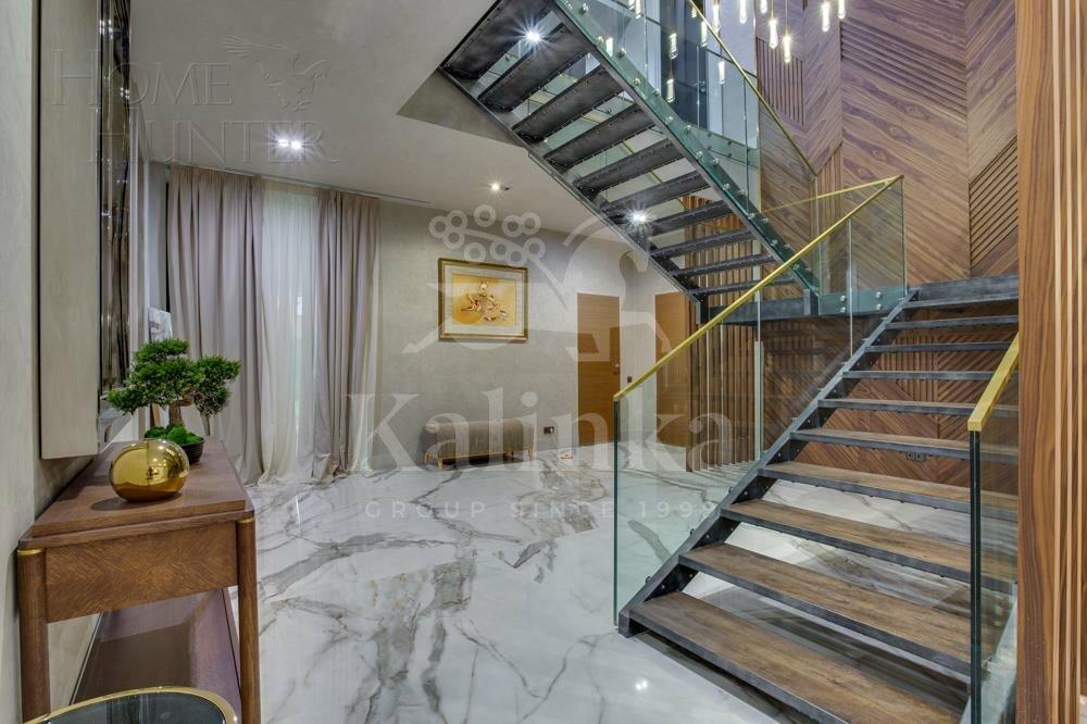 2-этажный коттедж 800 м² с отделкой