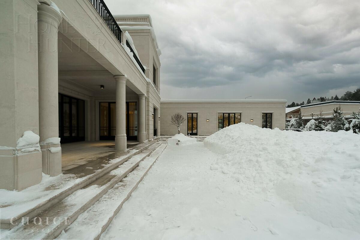 2-этажный коттедж 850 м² с отделкой