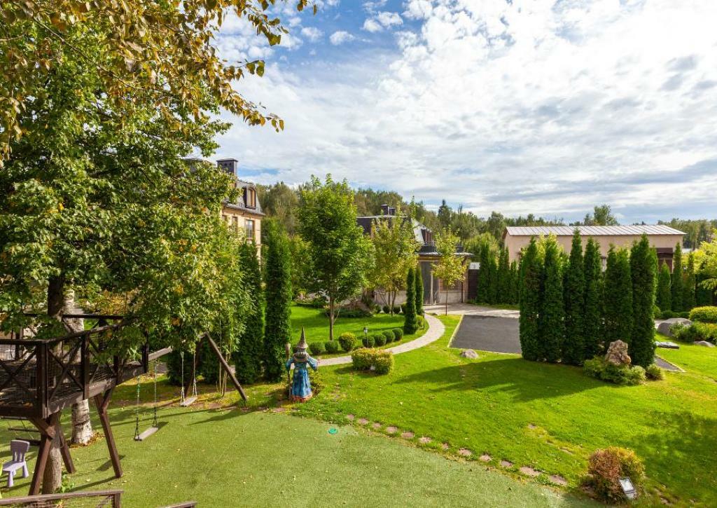 2-этажный коттедж 900 м² с отделкой