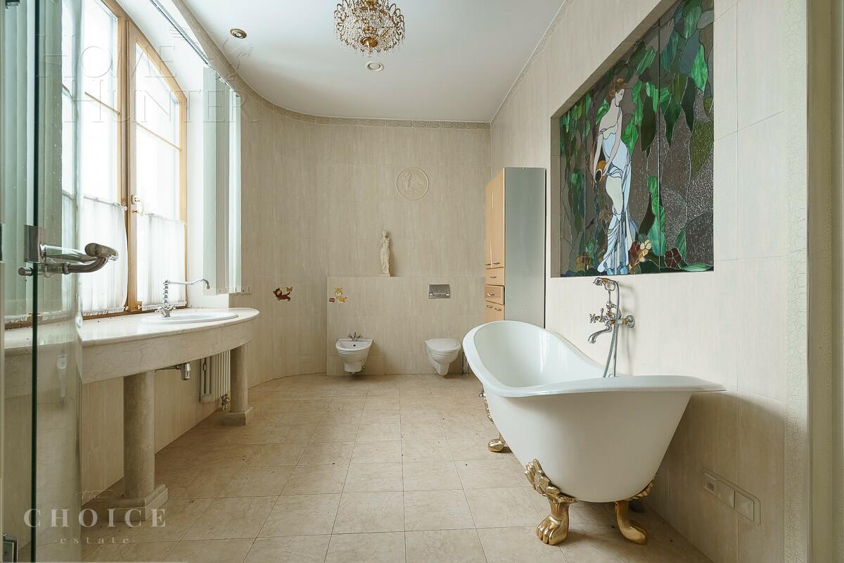 2-этажный коттедж 675 м² с отделкой