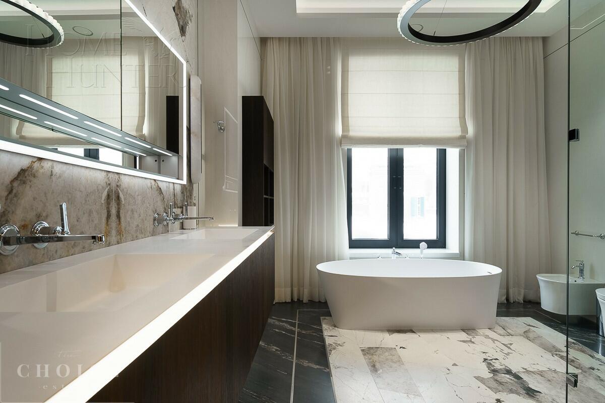 2-этажный коттедж 850 м² с отделкой