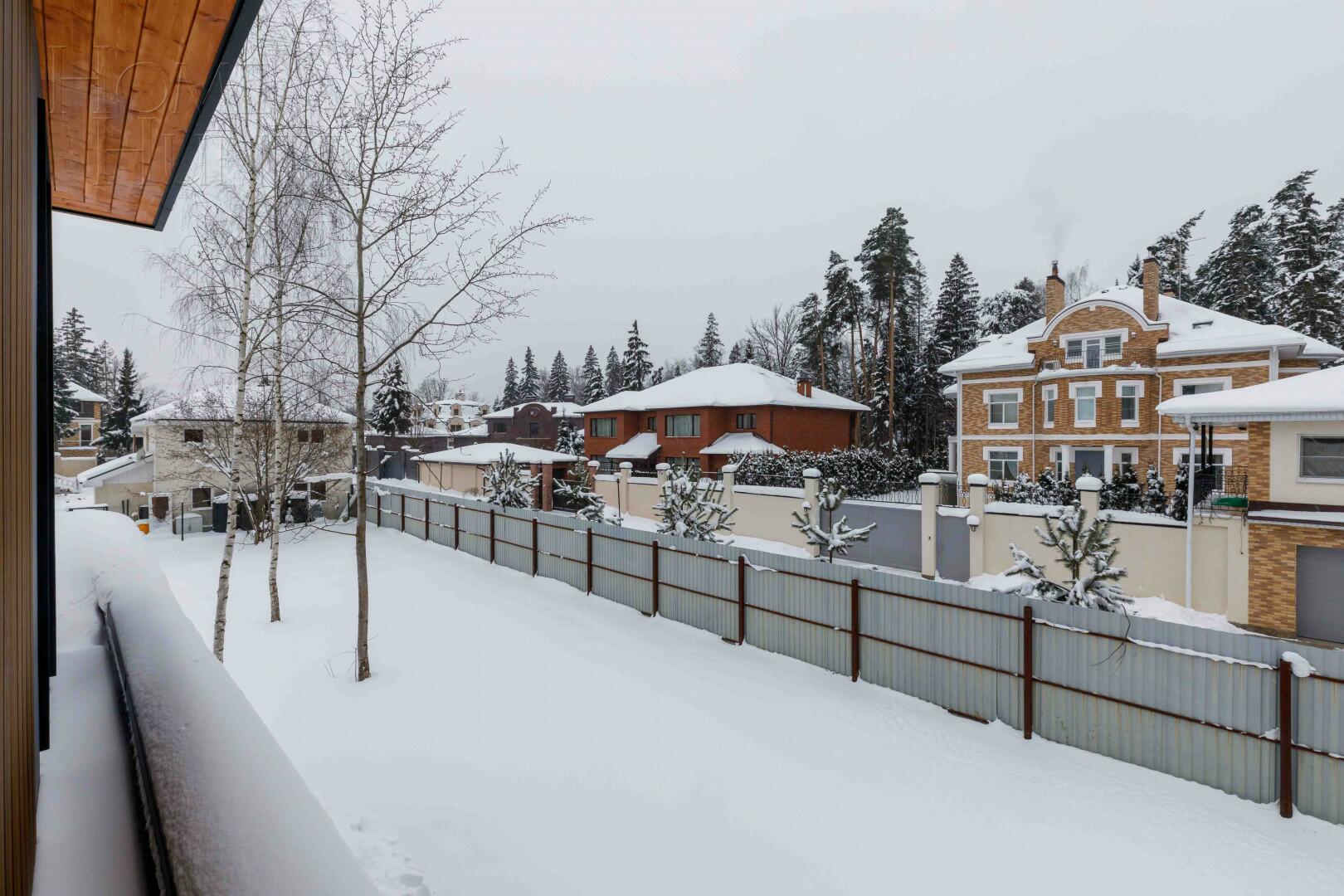 2-этажный коттедж 360 м² без отделки