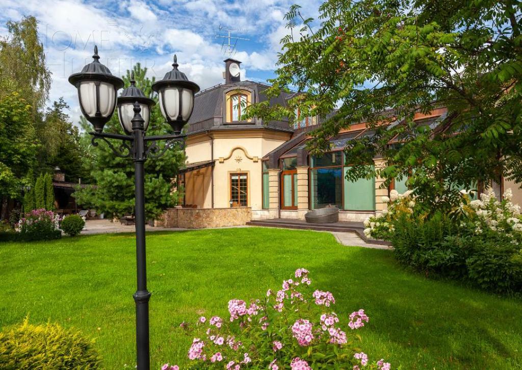 2-этажный коттедж 900 м² с отделкой