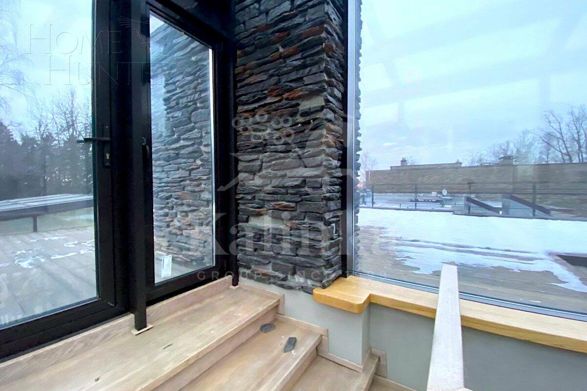 2-этажный таунхаус 361.4 м² с отделкой