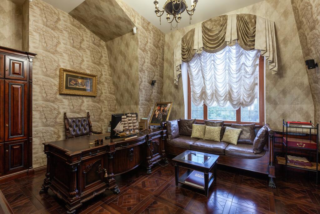 2-этажный коттедж 900 м² с отделкой