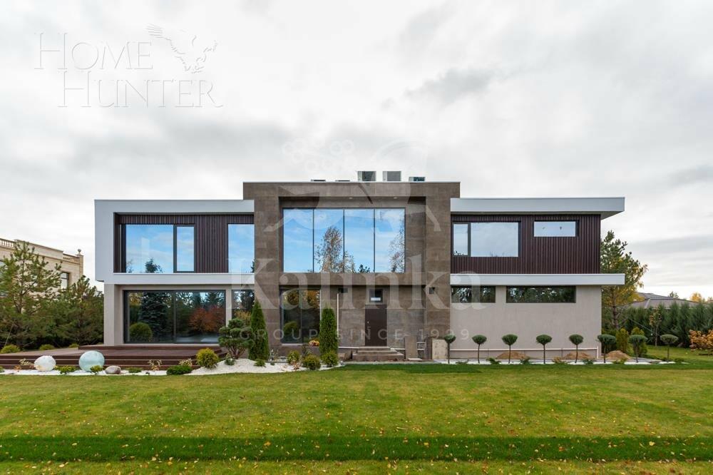 2-этажный коттедж 800 м² с отделкой