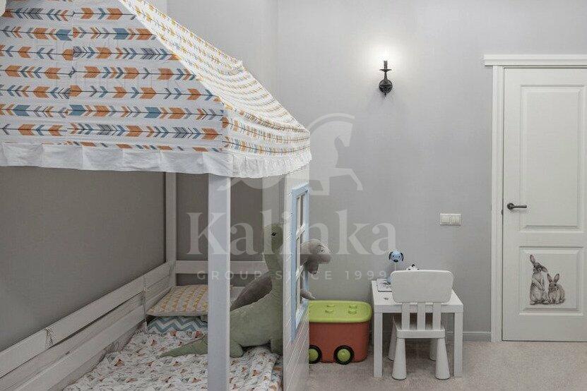 3-этажный таунхаус 251 м² с отделкой