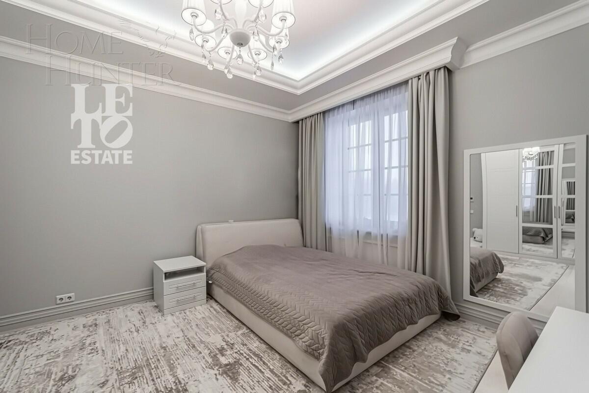 2-этажный коттедж 1 218 м² с отделкой