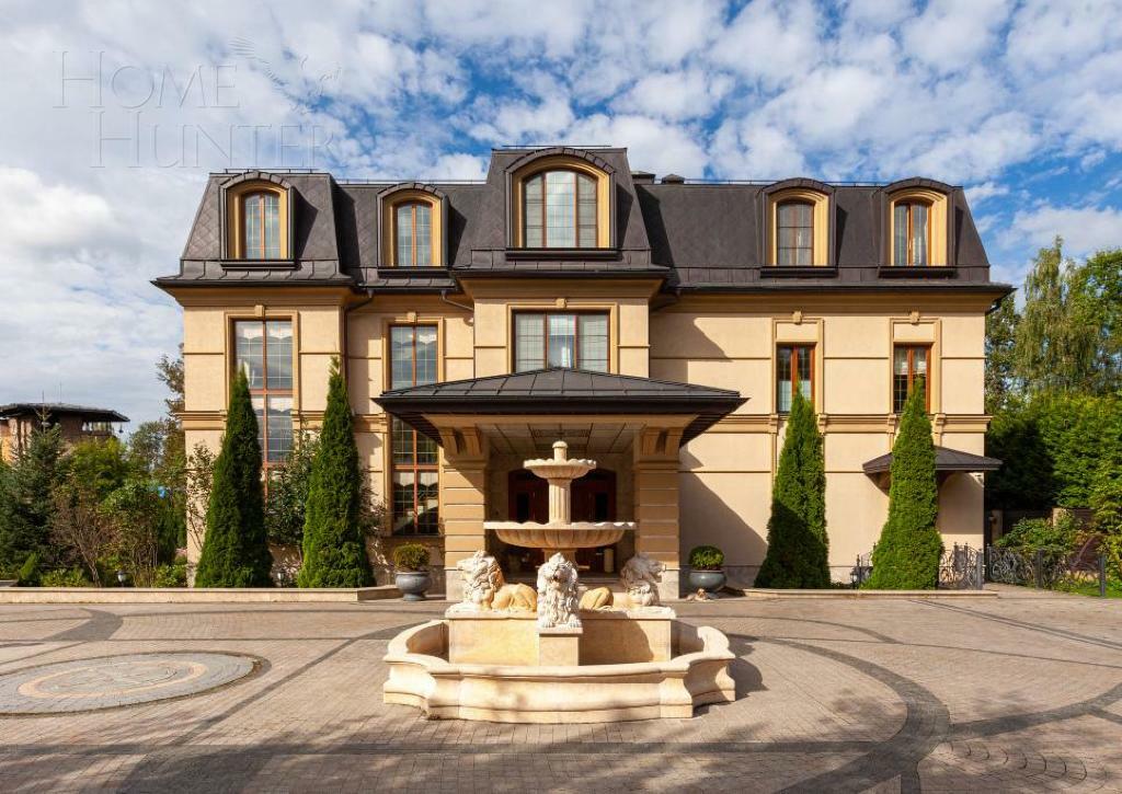 2-этажный коттедж 900 м² с отделкой