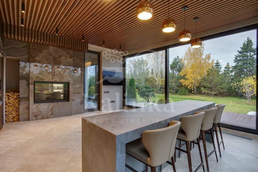 2-этажный коттедж 800 м² с отделкой