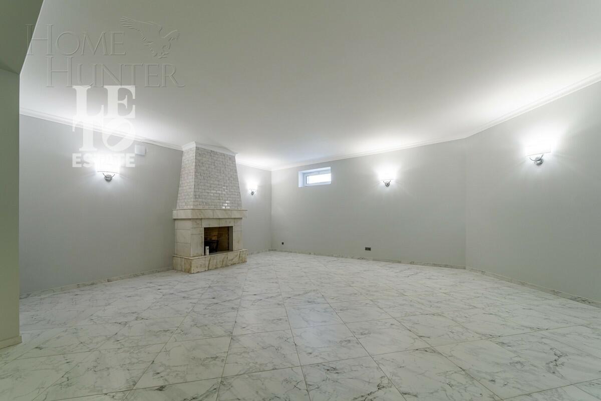 3-этажный коттедж 618 м² с отделкой