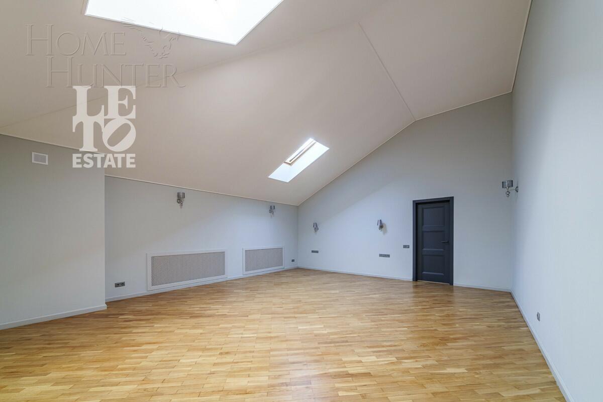 3-этажный коттедж 618 м² с отделкой