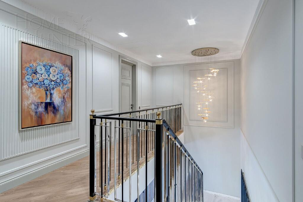 2-этажный коттедж 610 м² с отделкой