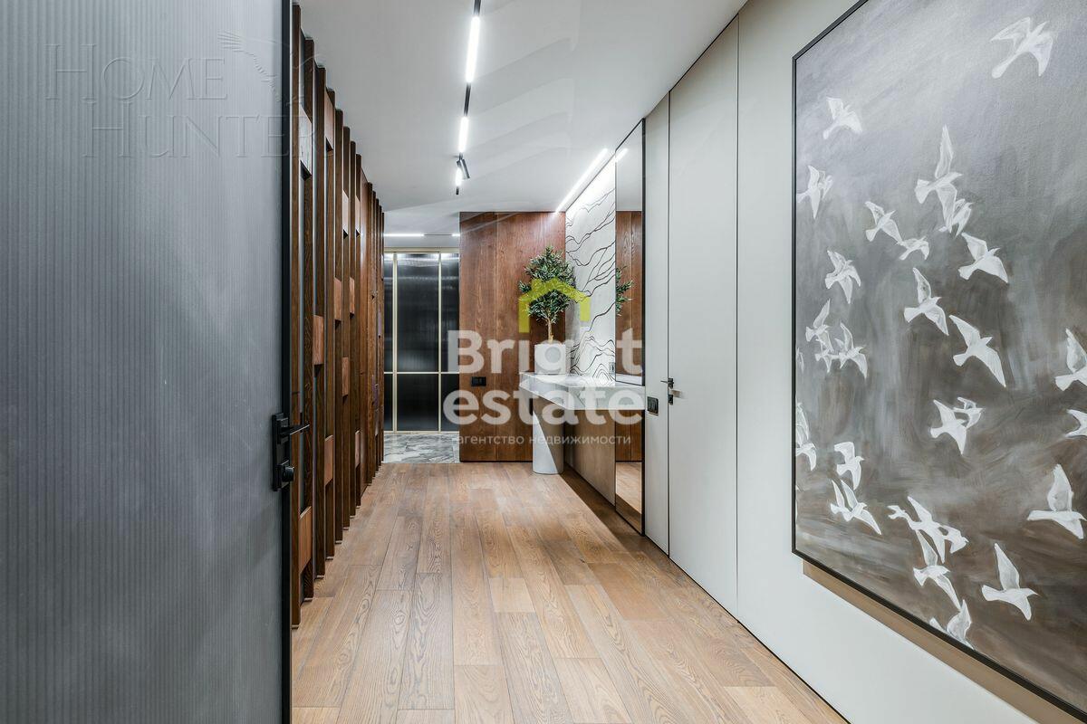 4-КОМН. КВАРТИРА С ОТДЕЛКОЙ 200 М² НА 7 ЭТАЖЕ