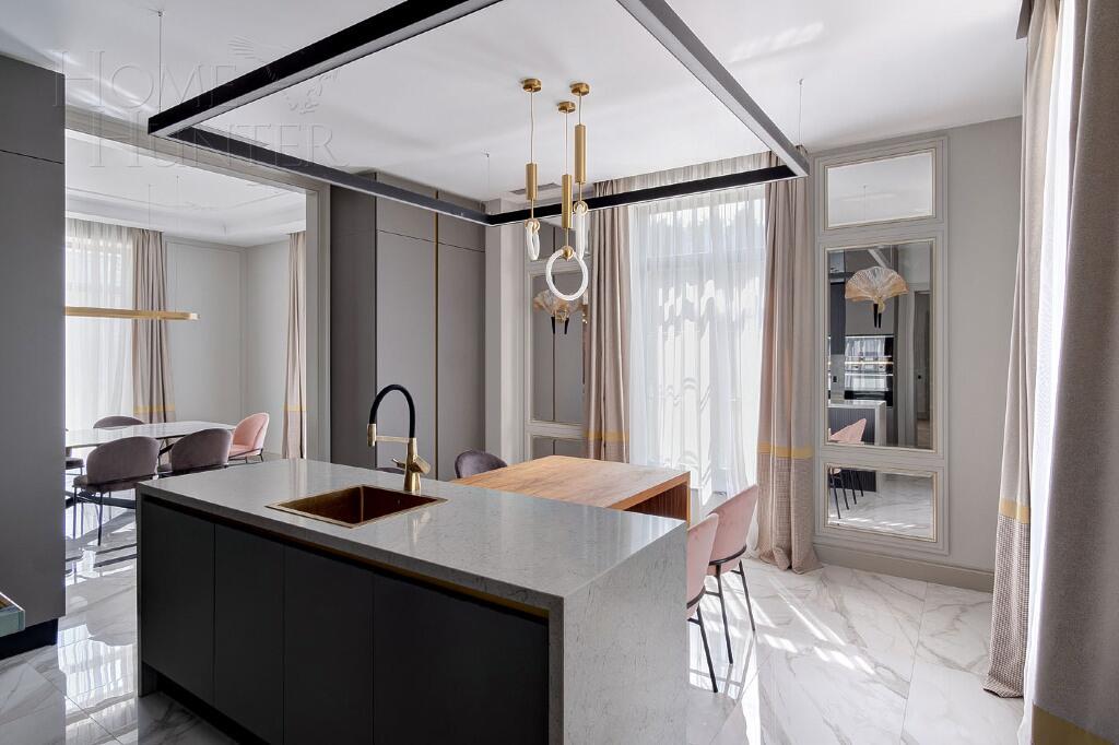 2-этажный коттедж 610 м² с отделкой