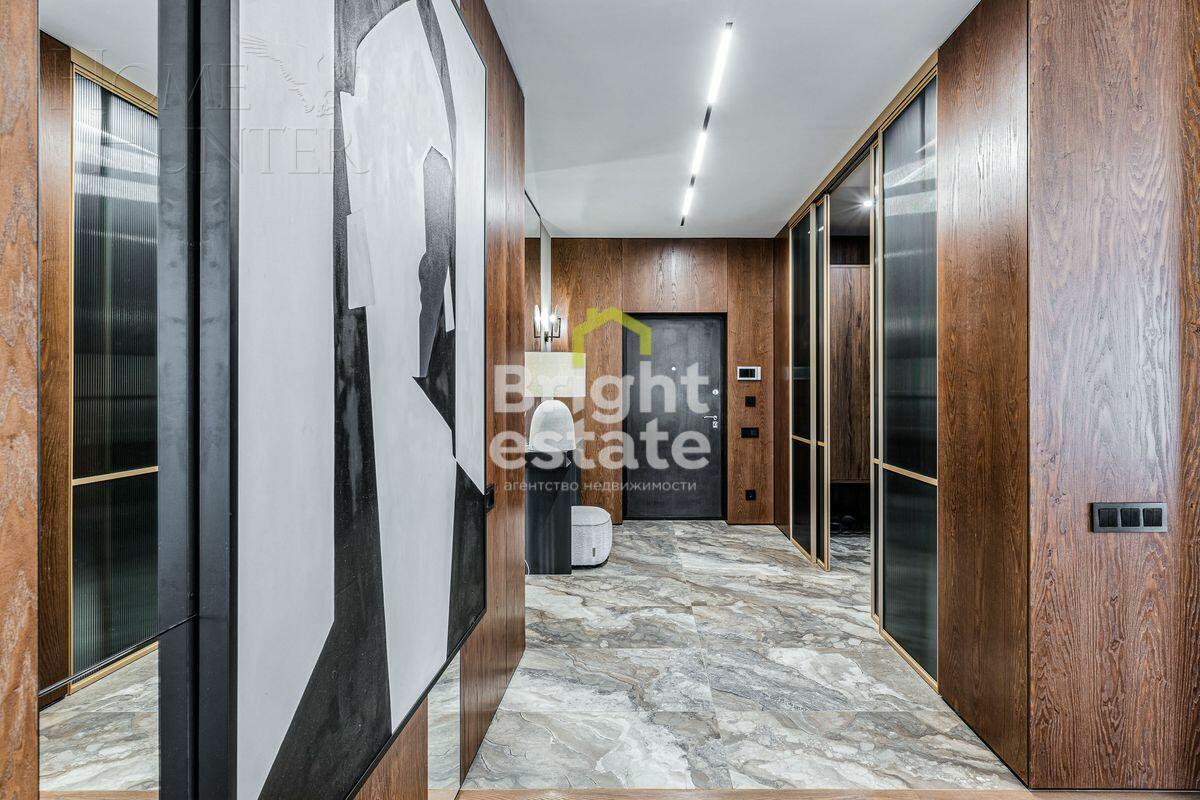 4-КОМН. КВАРТИРА С ОТДЕЛКОЙ 200 М² НА 7 ЭТАЖЕ