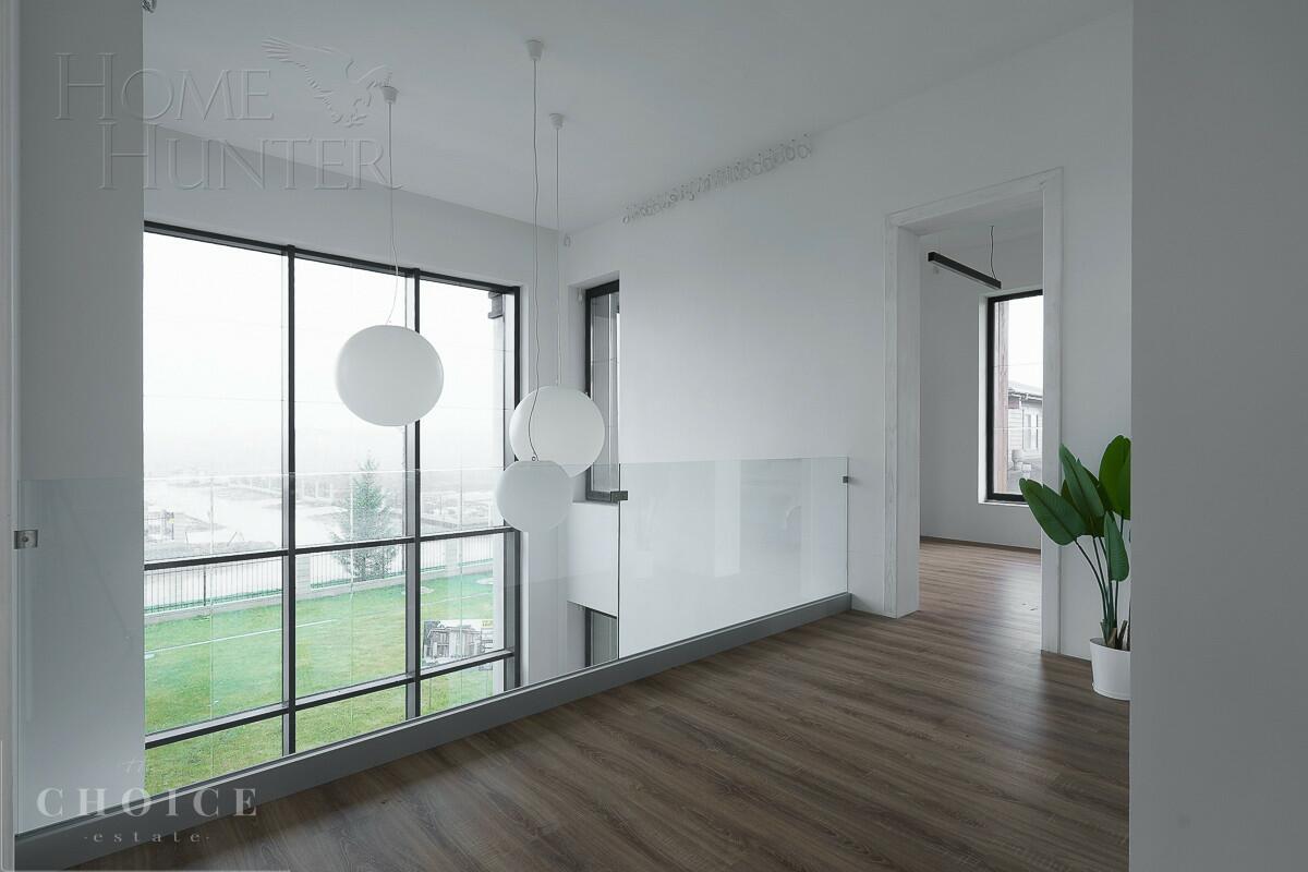 2-этажный коттедж 300 м² с отделкой