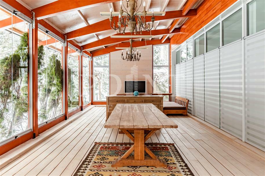 КОТТЕДЖ 534 м² без отделки