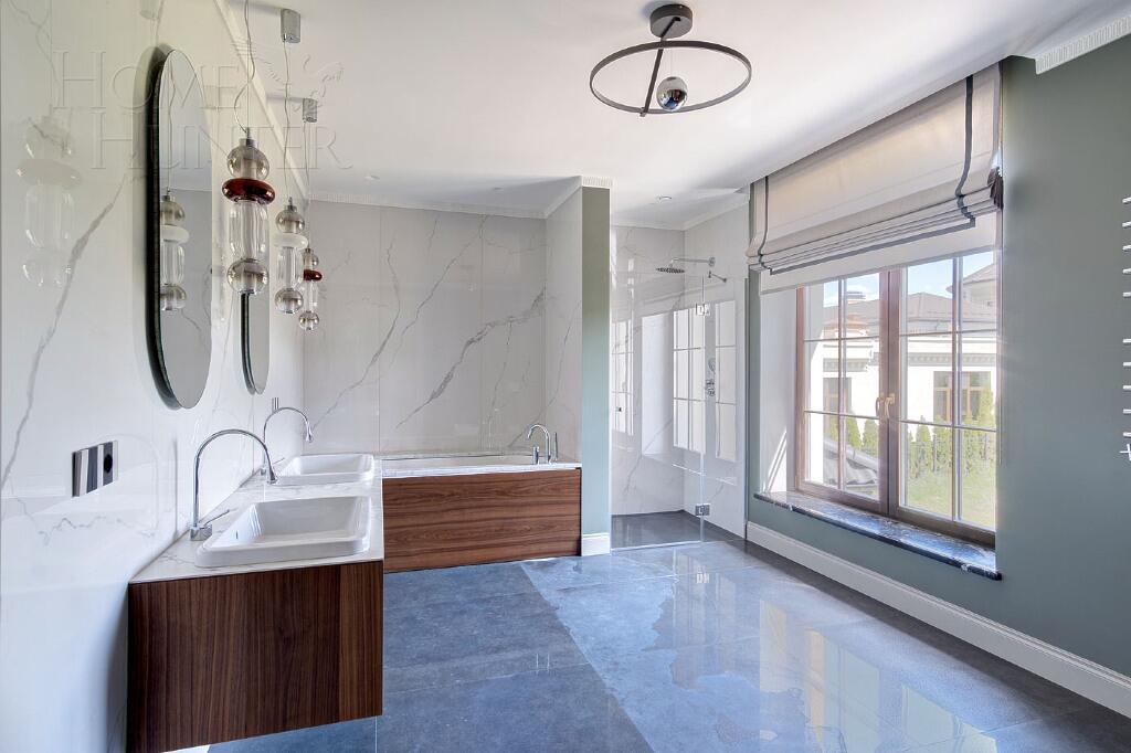 2-этажный коттедж 610 м² с отделкой