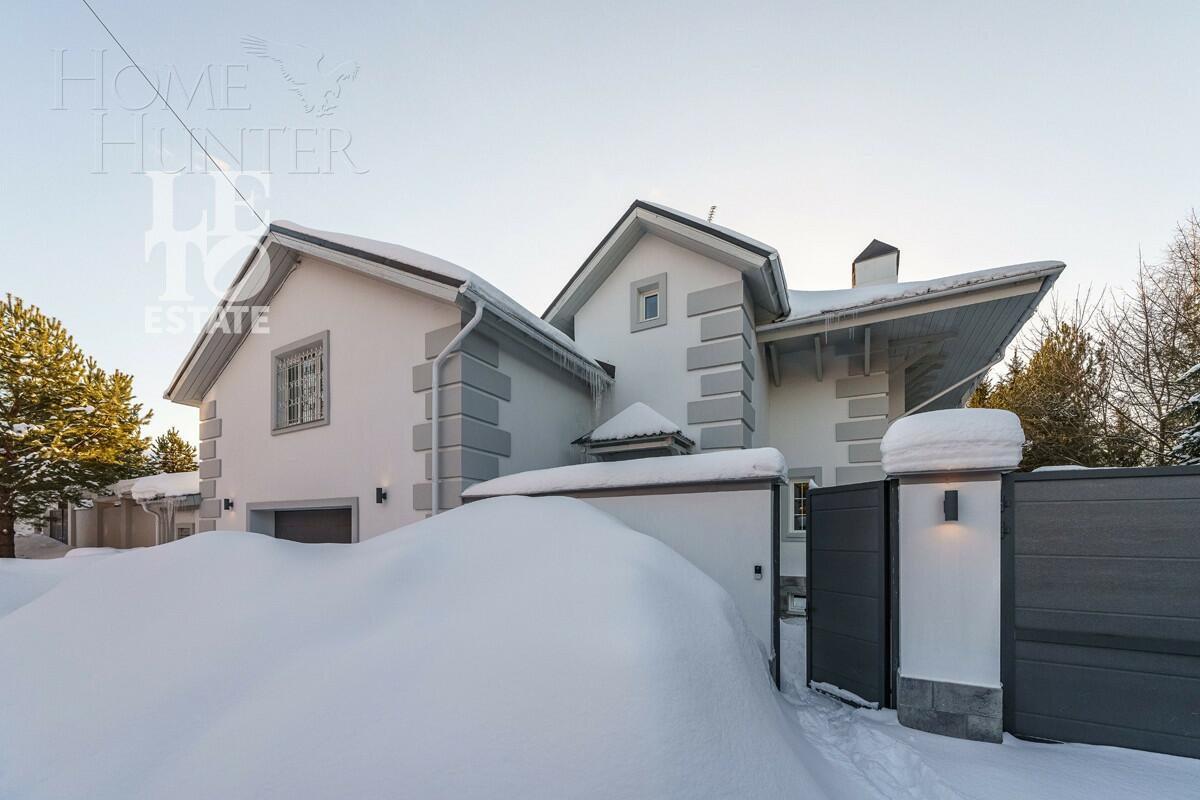 3-этажный коттедж 618 м² с отделкой