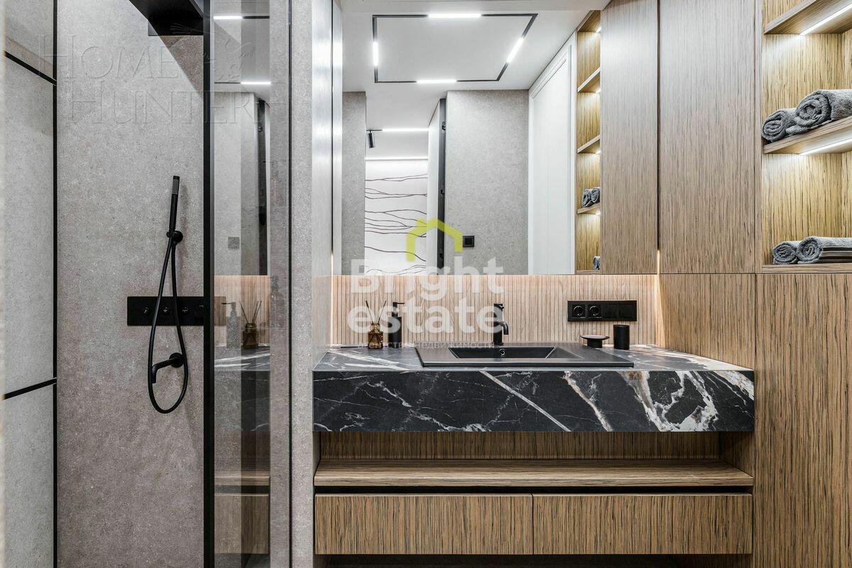 4-КОМН. КВАРТИРА С ОТДЕЛКОЙ 200 М² НА 7 ЭТАЖЕ