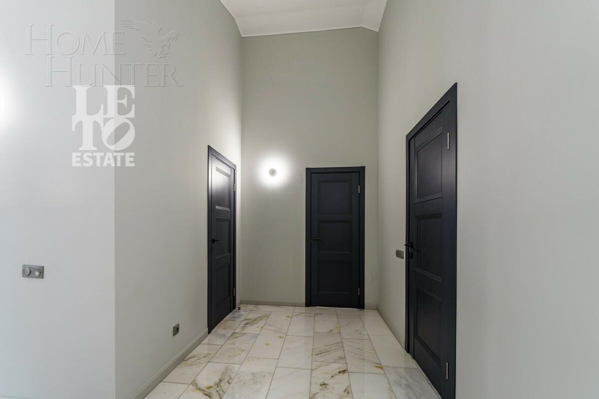 3-этажный коттедж 618 м² с отделкой