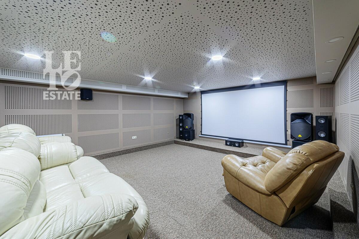 2-этажный коттедж 800 м² с отделкой