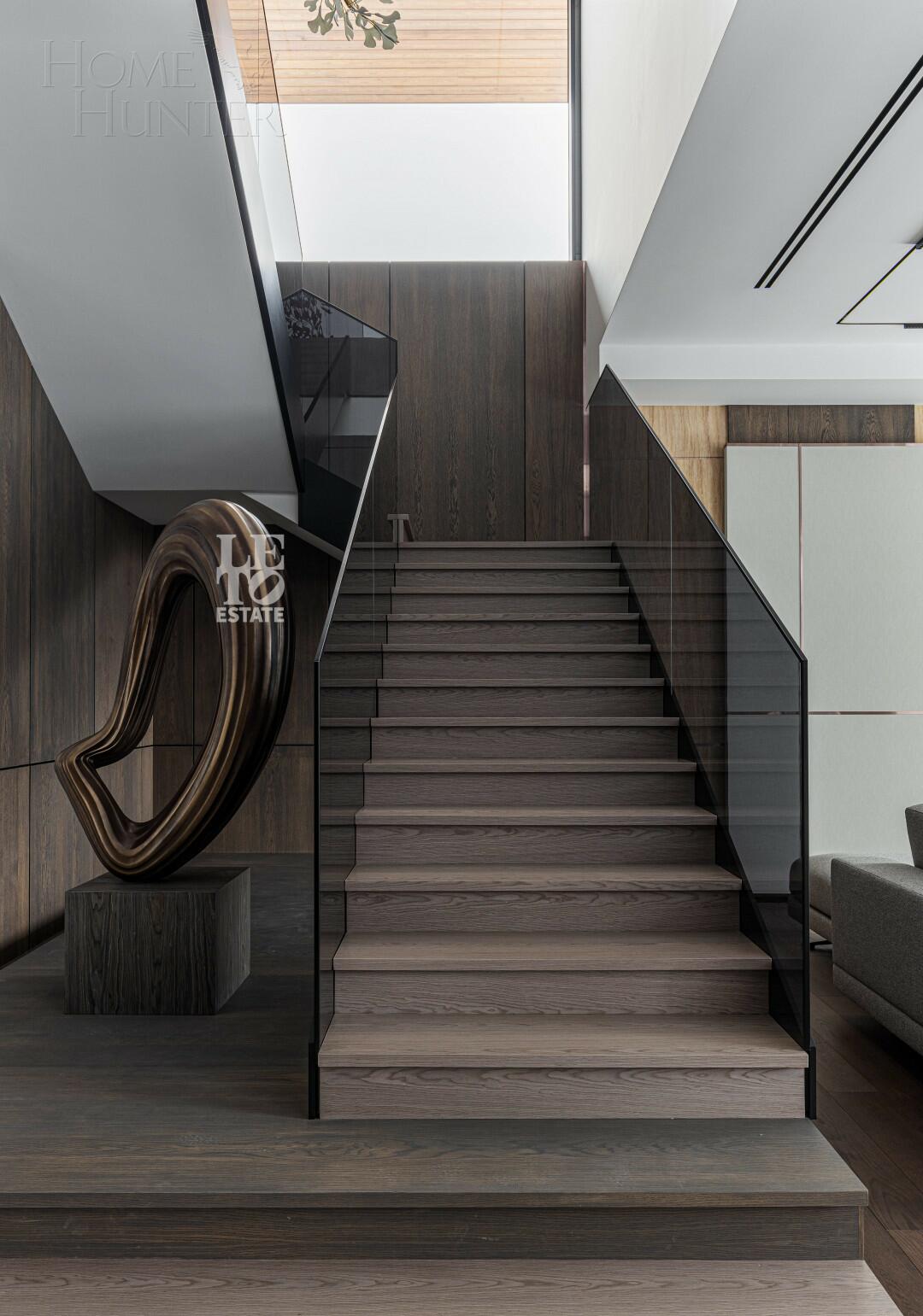 2-этажный коттедж 1 066 м² с отделкой