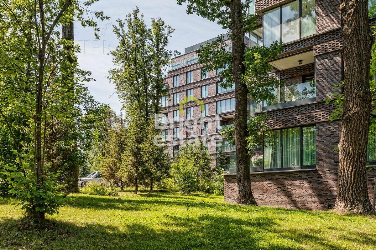 4-КОМН. КВАРТИРА С ОТДЕЛКОЙ 200 М² НА 7 ЭТАЖЕ