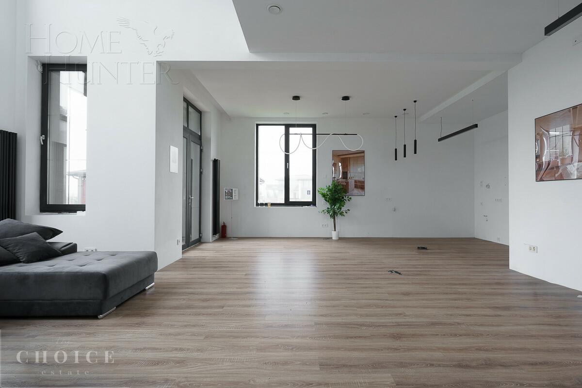 2-этажный коттедж 300 м² с отделкой