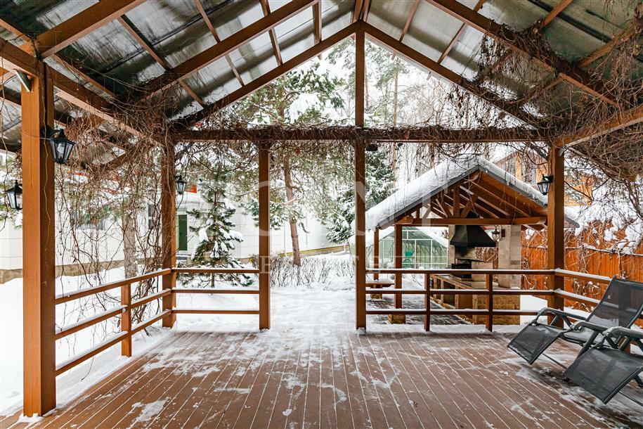 КОТТЕДЖ 534 м² без отделки