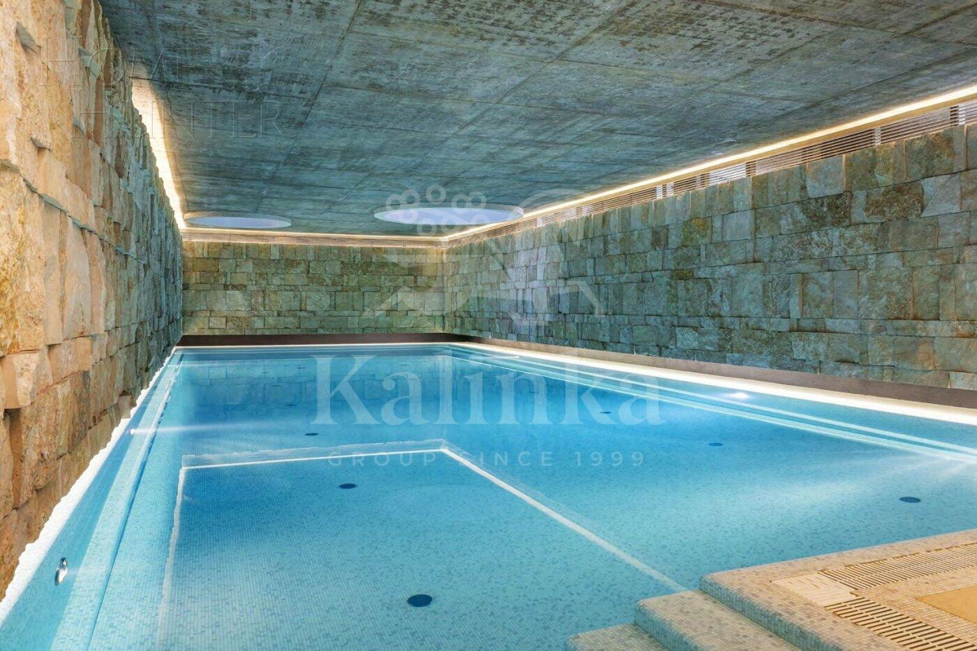 2-этажный коттедж 2 534 м² с отделкой