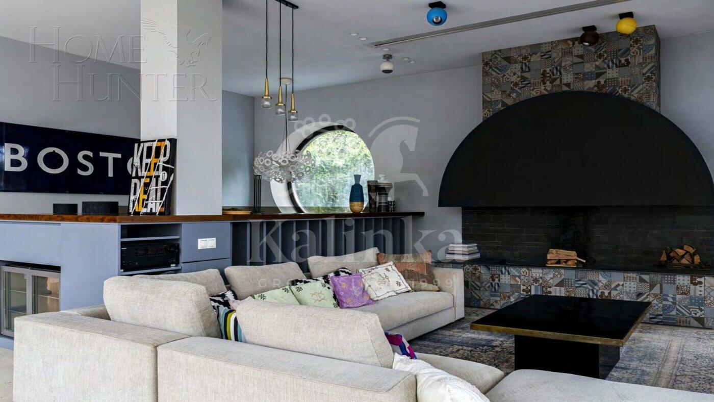 2-этажный коттедж 2 534 м² с отделкой