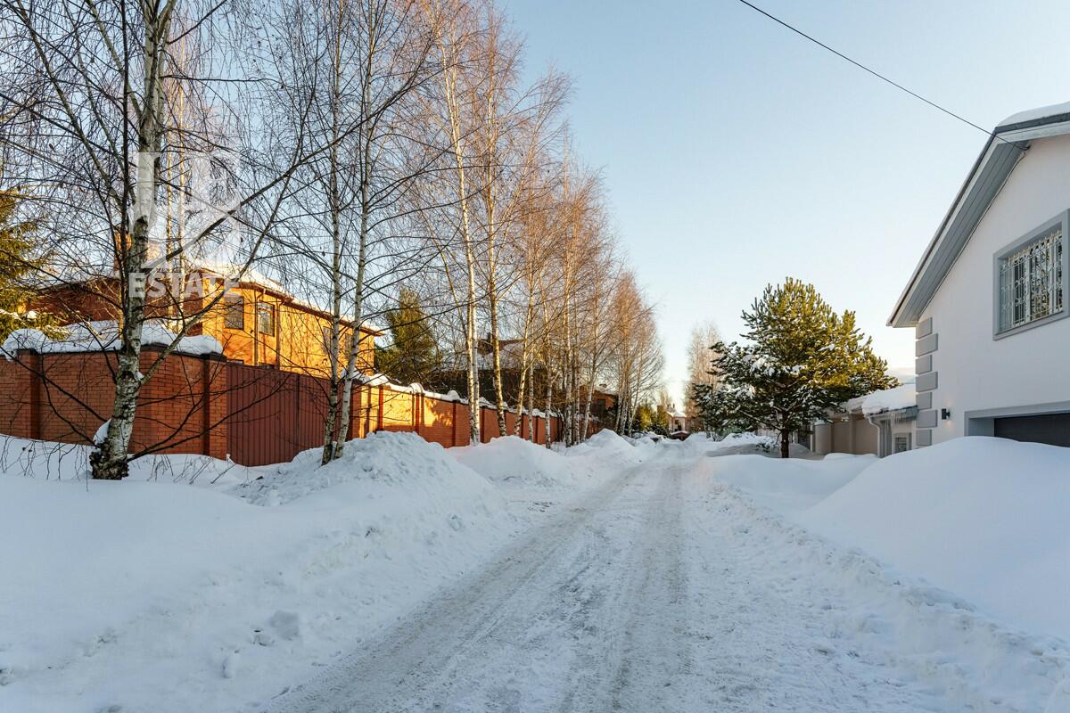 3-этажный коттедж 618 м² с отделкой