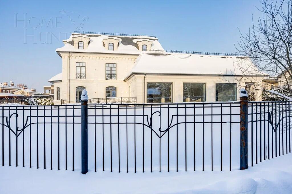 3-этажный коттедж 1 000 м² без отделки