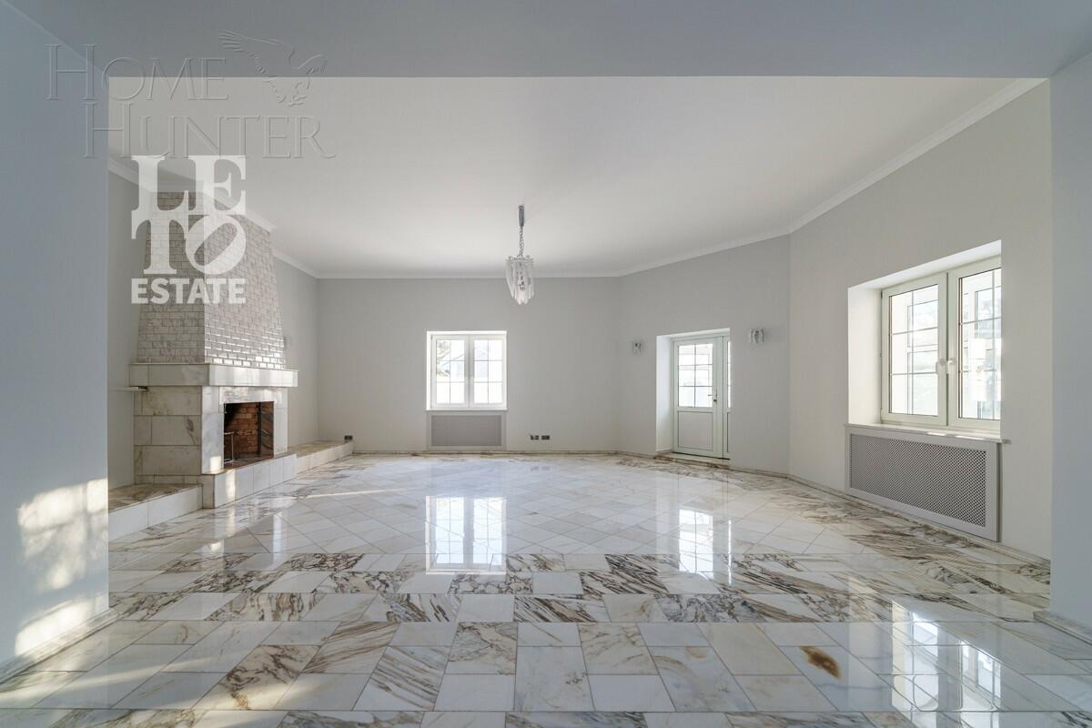 3-этажный коттедж 618 м² с отделкой