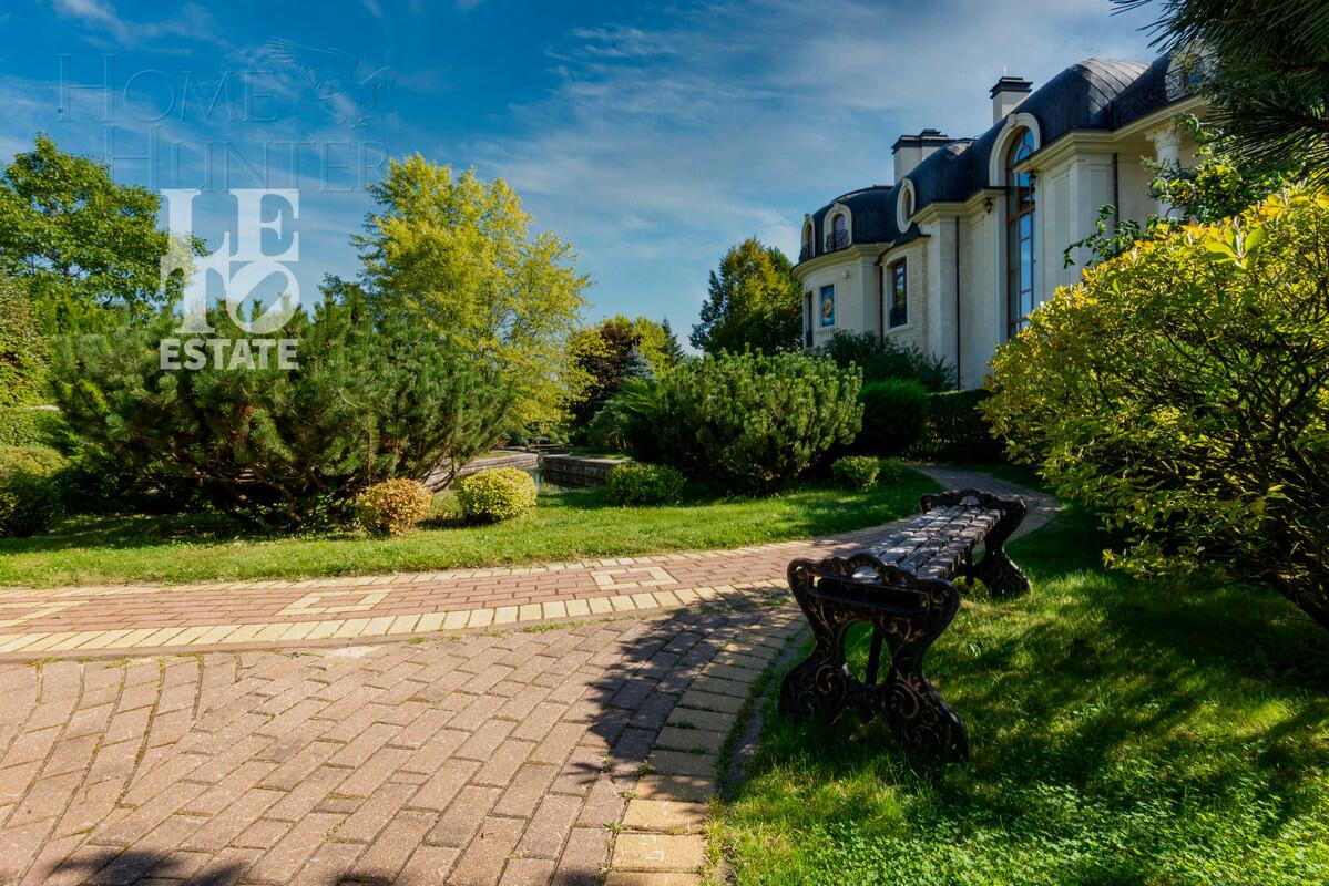 2-этажный коттедж 1 066 м² с отделкой