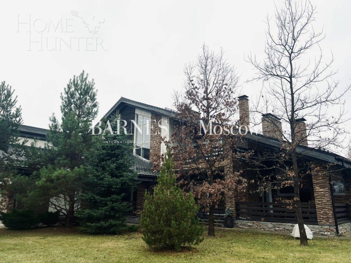 3-этажный коттедж 700 м² с отделкой