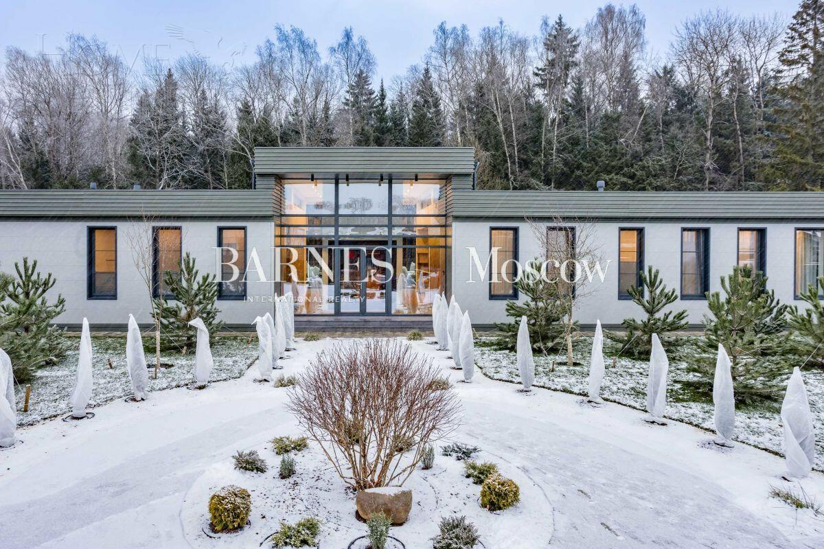 1-этажный коттедж 422 м² с отделкой