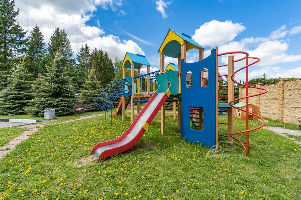 2-этажный коттедж 370 м² с отделкой