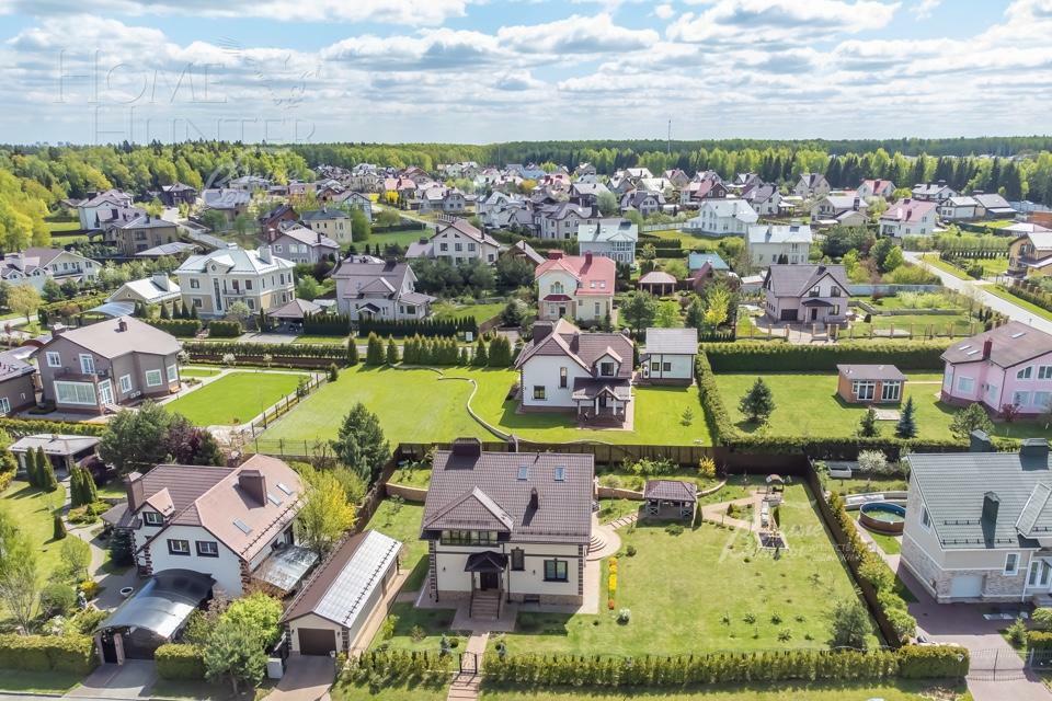 2-этажный коттедж 370 м² с отделкой