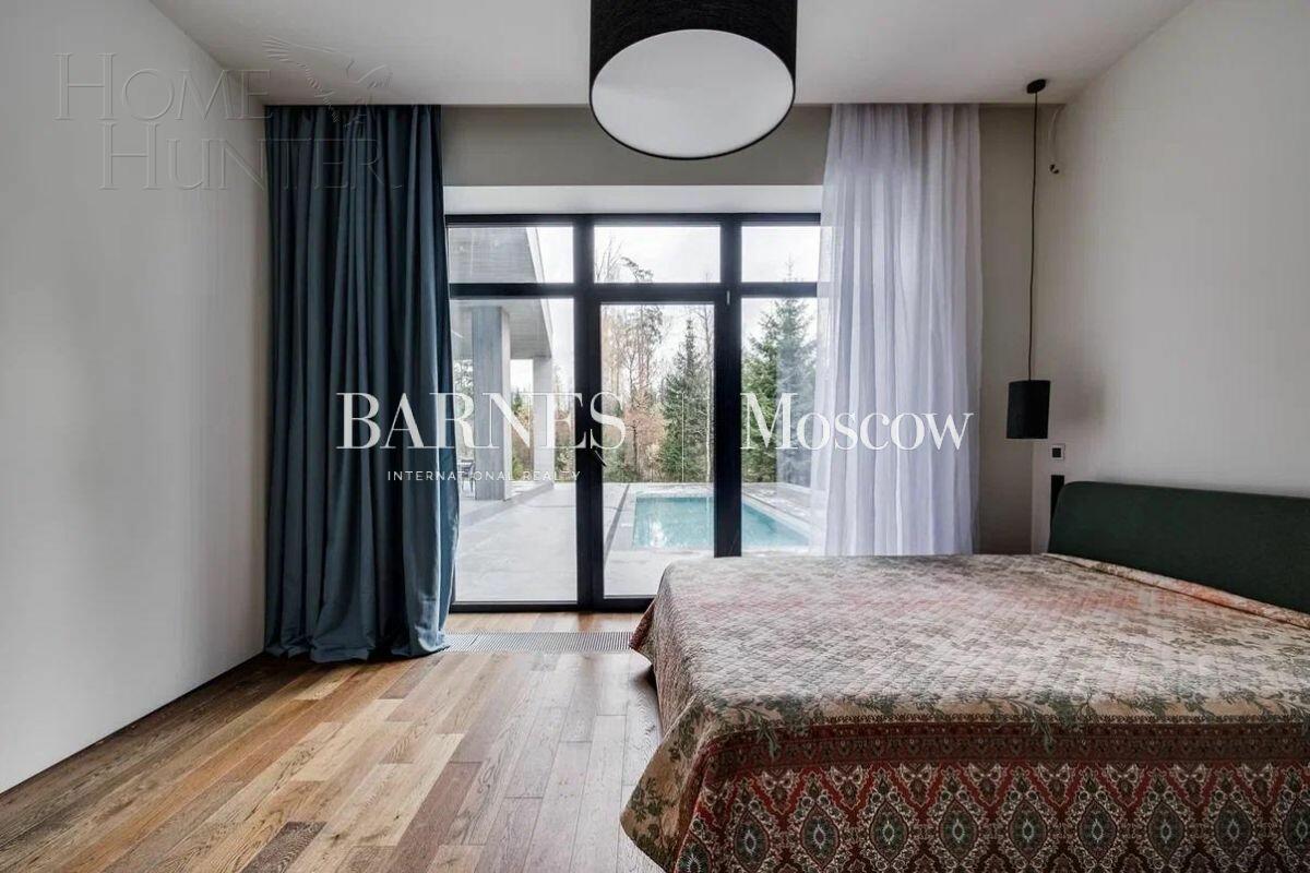 1-этажный коттедж 440 м² с отделкой