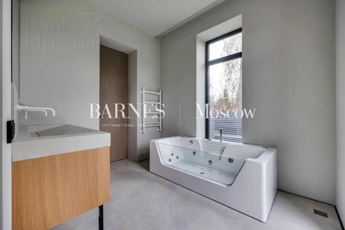 1-этажный коттедж 440 м² с отделкой